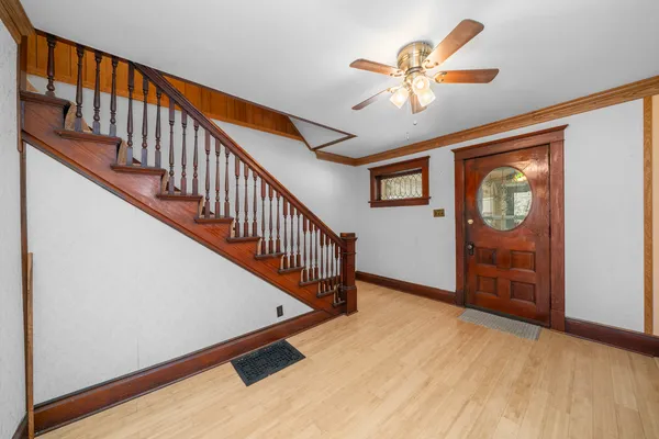 $229,000 | 449 West Lincoln Avenue, Hinckley, IL 60520
