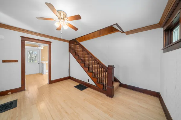 $229,000 | 449 West Lincoln Avenue, Hinckley, IL 60520