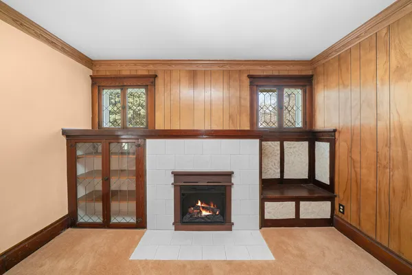 $229,000 | 449 West Lincoln Avenue, Hinckley, IL 60520
