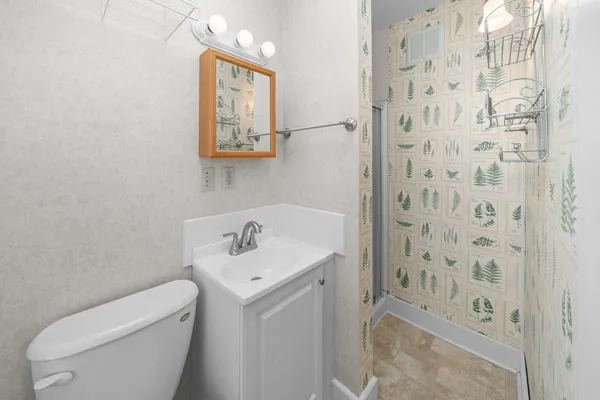 $229,000 | 449 West Lincoln Avenue, Hinckley, IL 60520