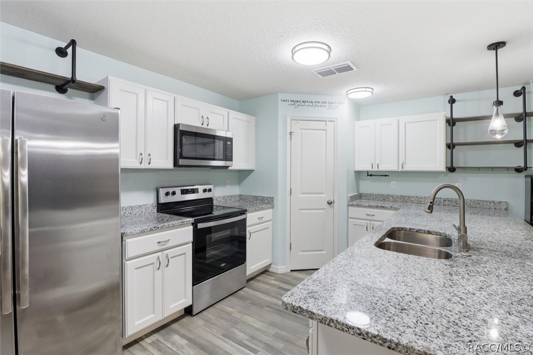 6286 Grapewood Road Spring Hill, FL 34609 - Photo 4 of 29