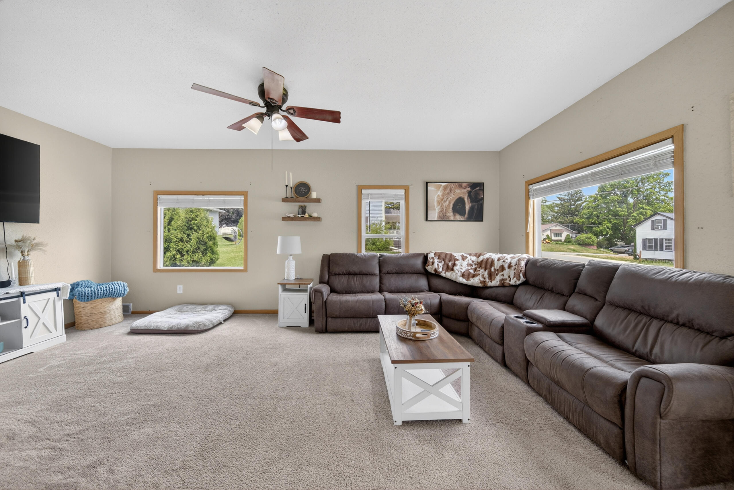 206 Lake Street Cascade, WI 53011 - Photo 10 of 33 Spacious living room for guests or famil