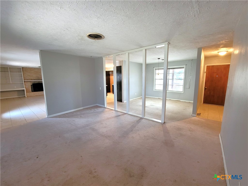1006 Blyth Road Victoria, TX 77904 - Photo 6 of 7 a view of an empty room