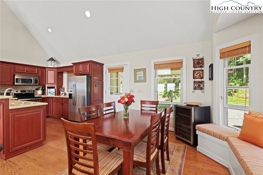 657 Golden Ridge Road Blowing Rock, NC 28605 - Photo 7 of 48 Gallery Image 7