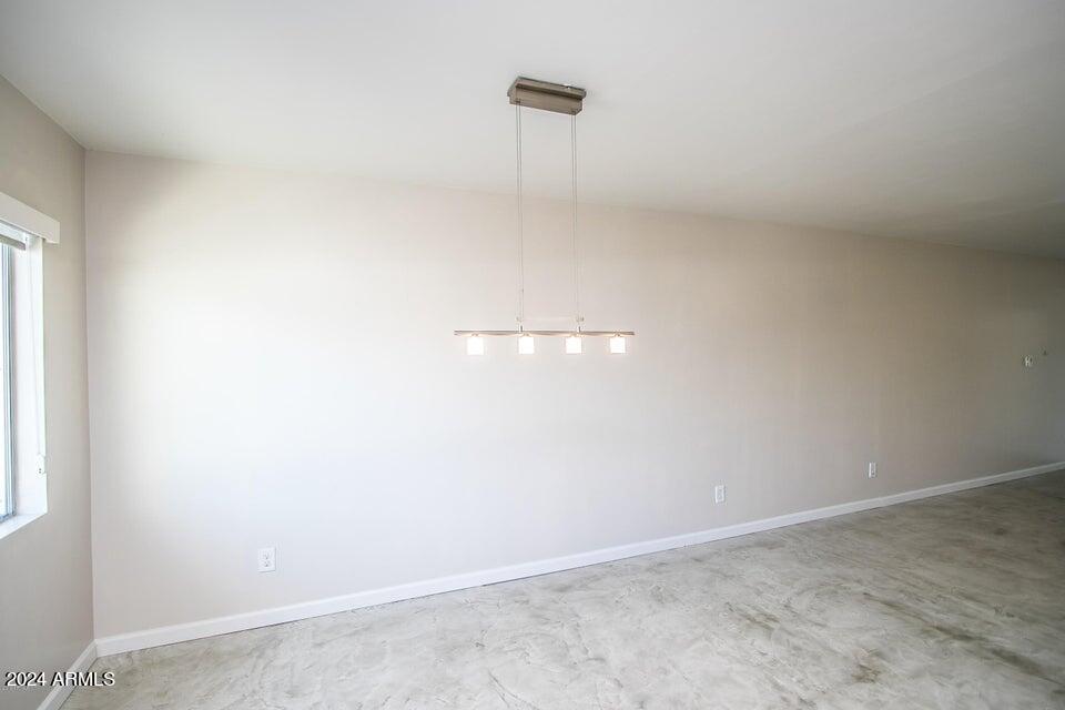 1630 East Georgia Avenue, Unit 208 Phoenix, AZ 85016 - Photo 9 of 23 a view of an empty room