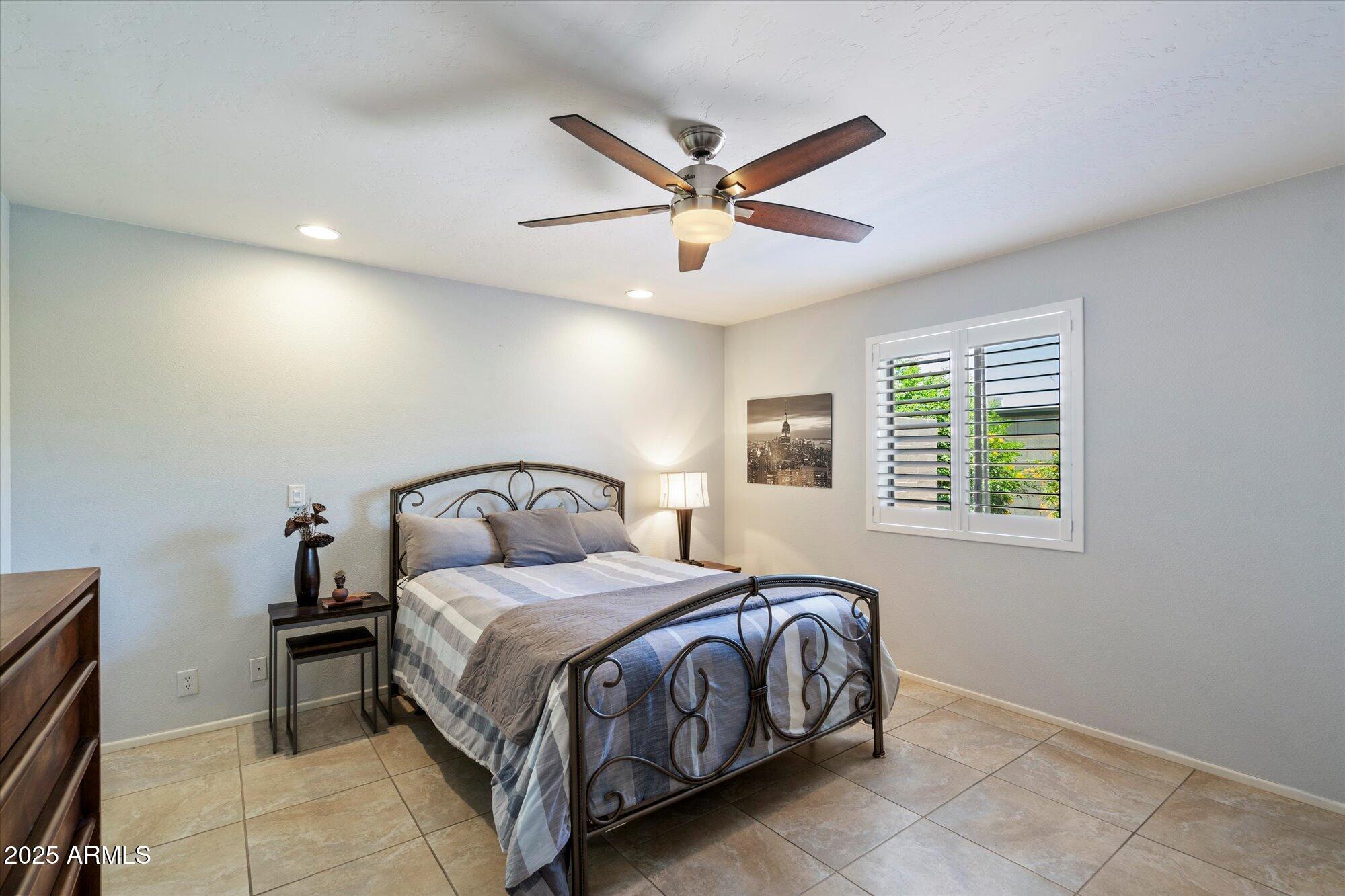 520 South Greenfield Road, Unit 7 Mesa, AZ 85206 - Photo 10 of 25 10-Primary Bedroom