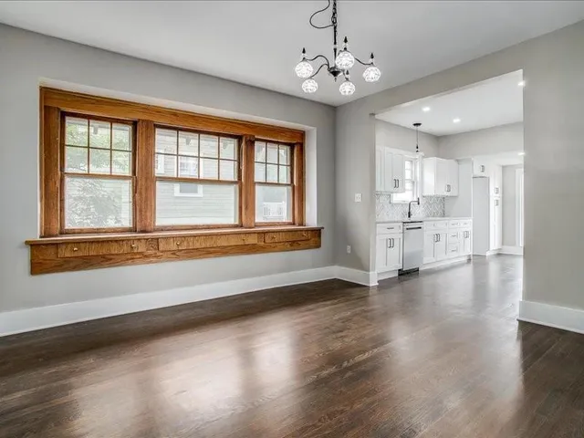 $565,000 | 6020 Central Street, Kansas City, MO 64113