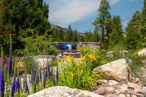 $4,650,000 | 2081 Tahoe Mountain Road, South Lake Tahoe, CA 96150