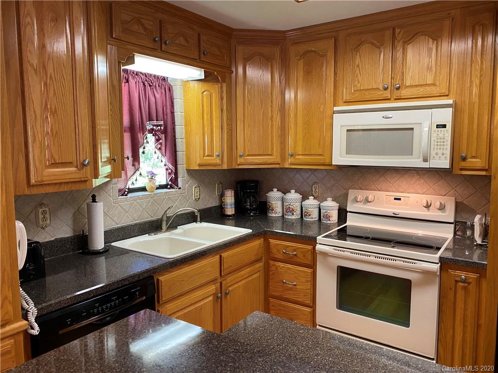 2039 Tapoco Road Robbinsville, NC 28771 - Photo 8 of 32 Gallery Image 8