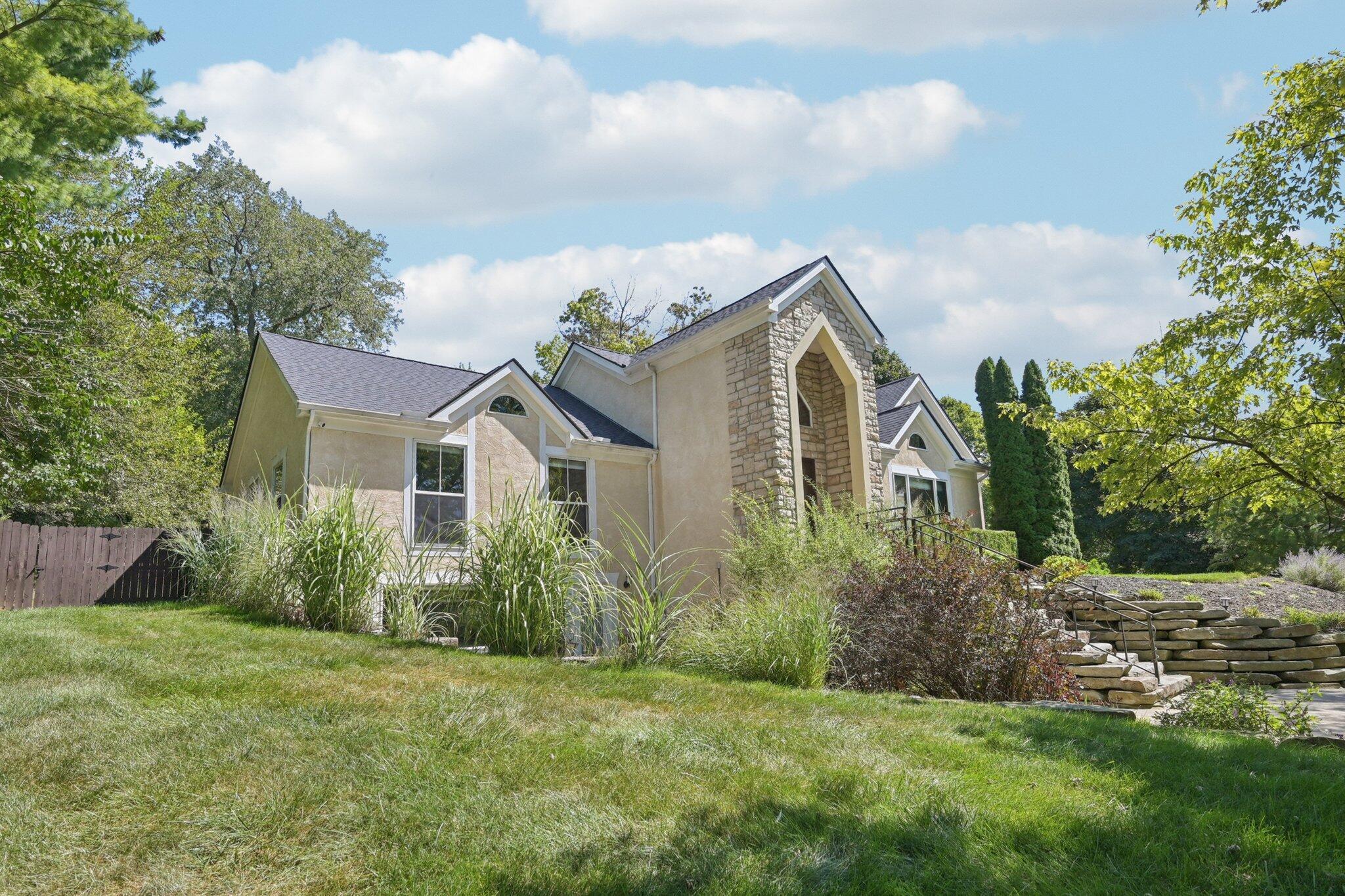10669 Riverside Drive Powell, OH 43065 - Photo 6 of 103 From The Left