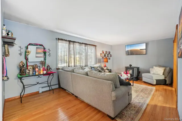 $580,000 | 150 Lake Region Boulevard, Monroe, NY 10950