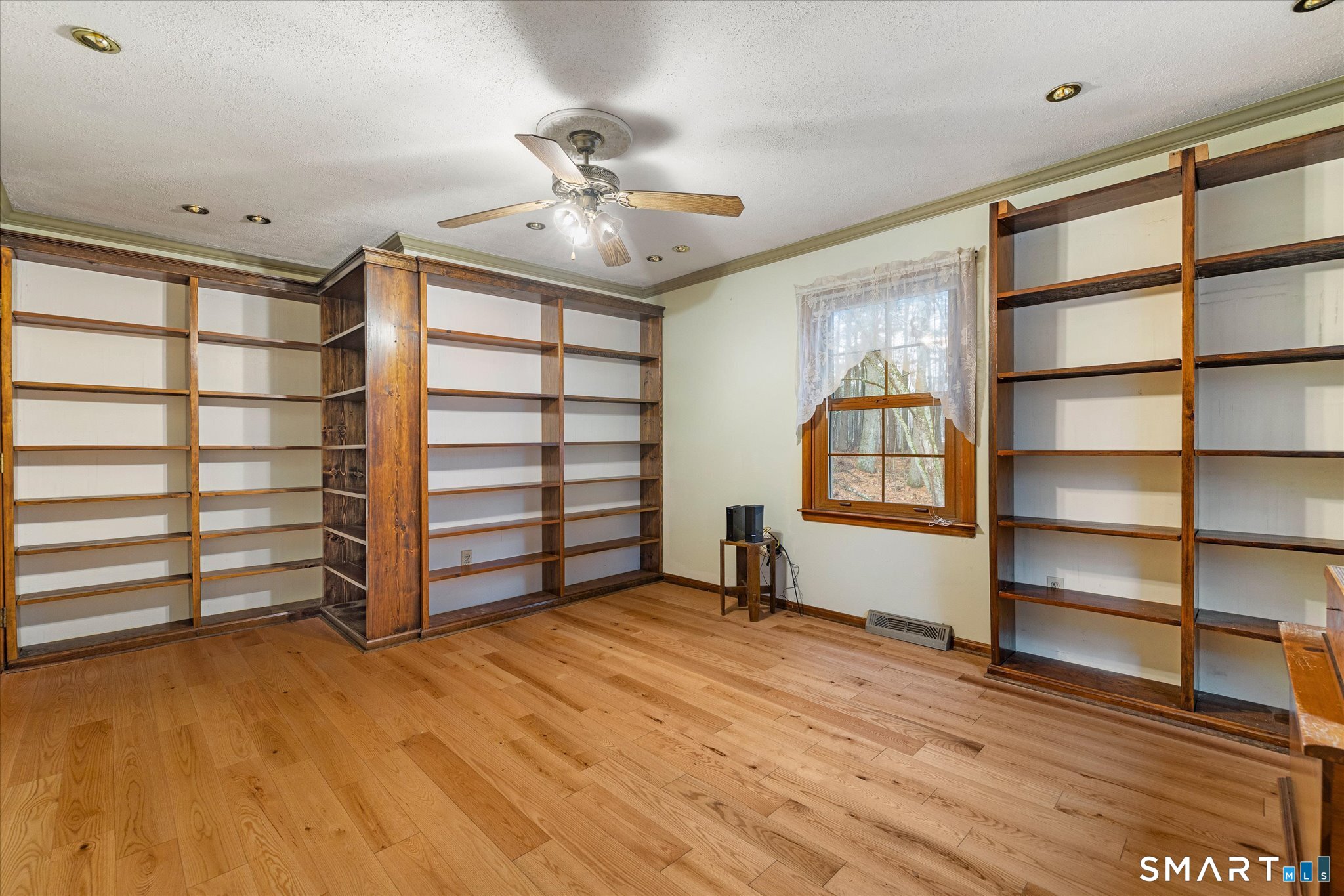 230 Bailey Woods Road Brooklyn, CT 06234 - Photo 25 of 37