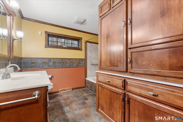 $449,900 | 230 Bailey Woods Road, Brooklyn, CT 06234