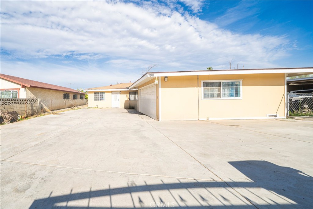 7811 Railroad Avenue Riverside, CA 92504 - Photo 3 of 10