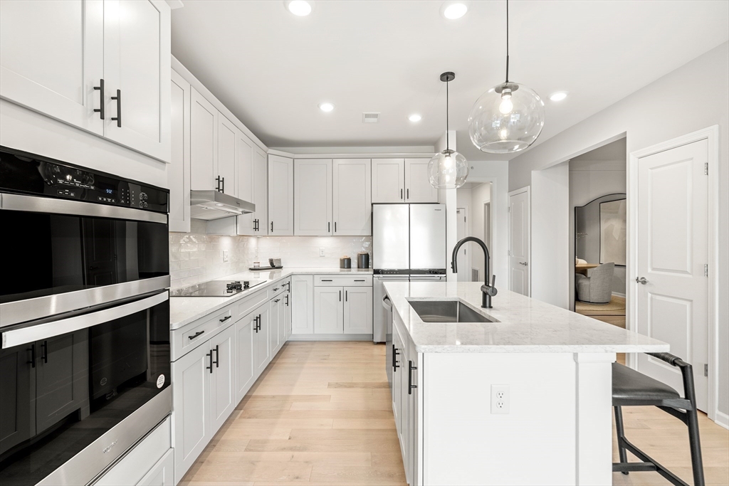 6 Stratton Drive, Unit 310 Woburn, MA 01801 - Photo 2 of 29