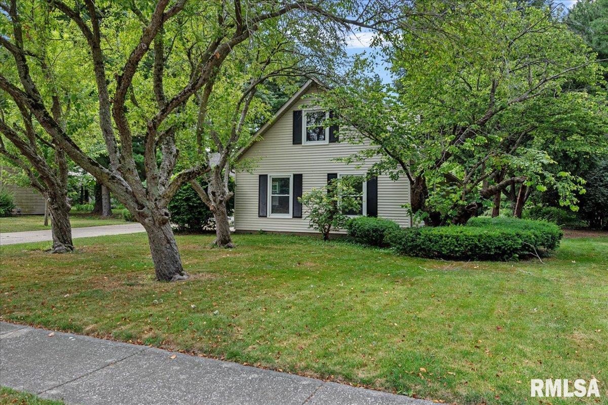 2217 West Rd Drive Springfield, IL 62711 - Photo 3 of 42