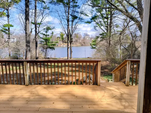 $499,000 | 234 Indian Trail, Lake In The Hills, IL 60156
