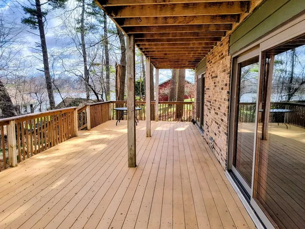 $499,000 | 234 Indian Trail, Lake In The Hills, IL 60156