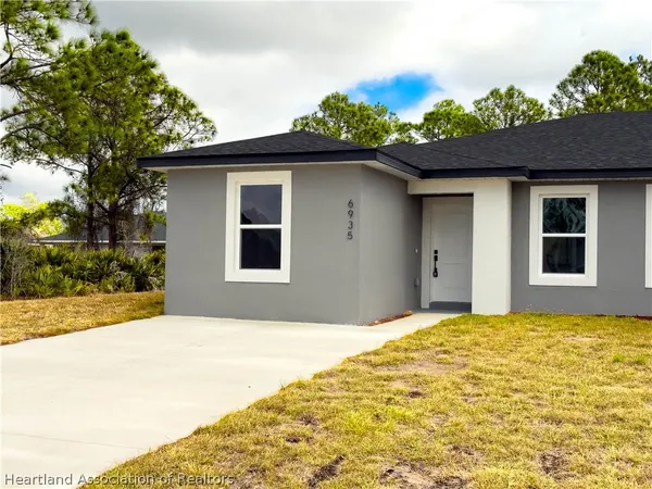 $1,600 | 6935 Dickinson Drive, Sebring, FL 33872