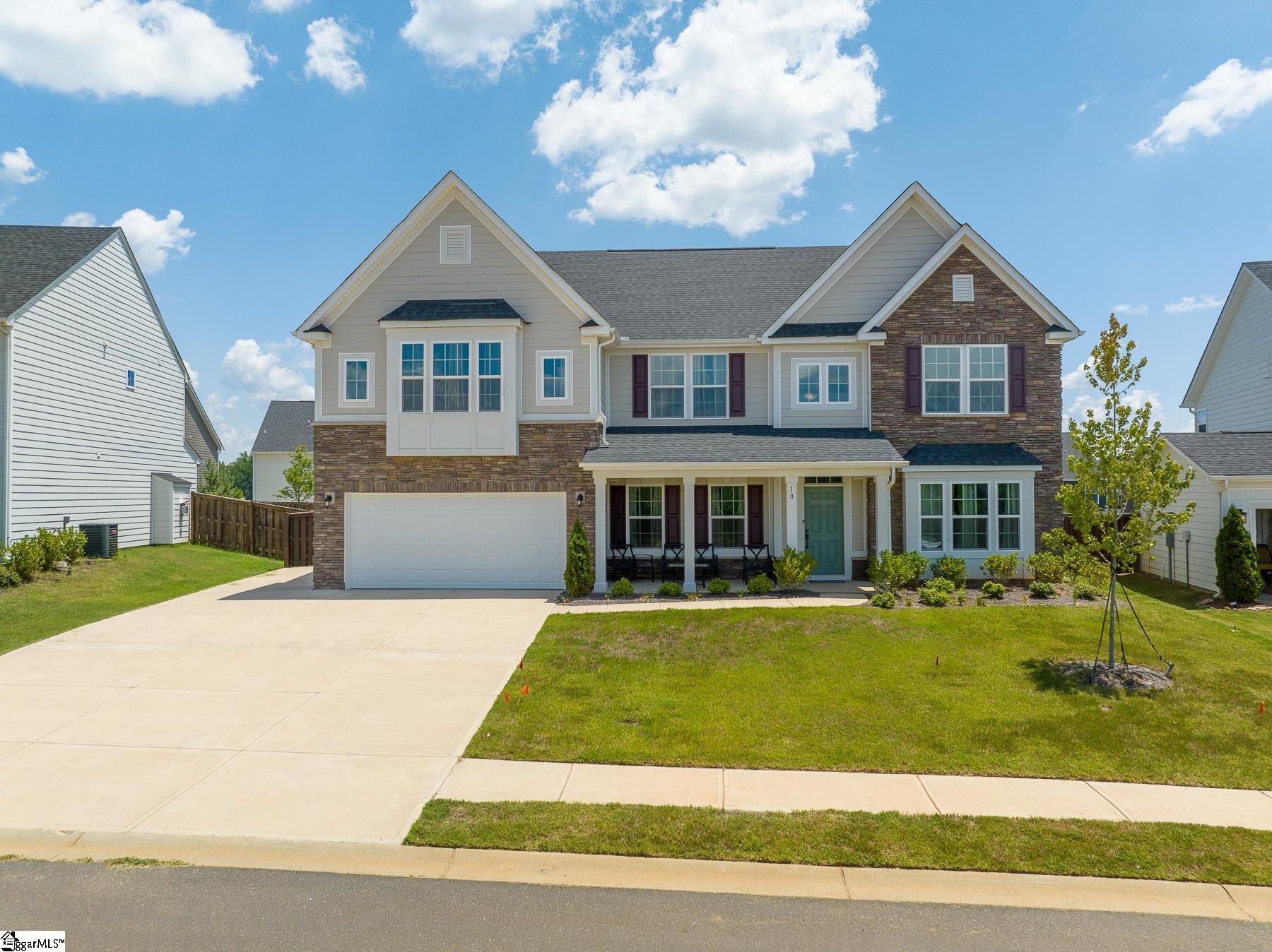 10 Blackfoot Road Greenville, SC 29607 - Photo 1 of 34 Gallery Image 1