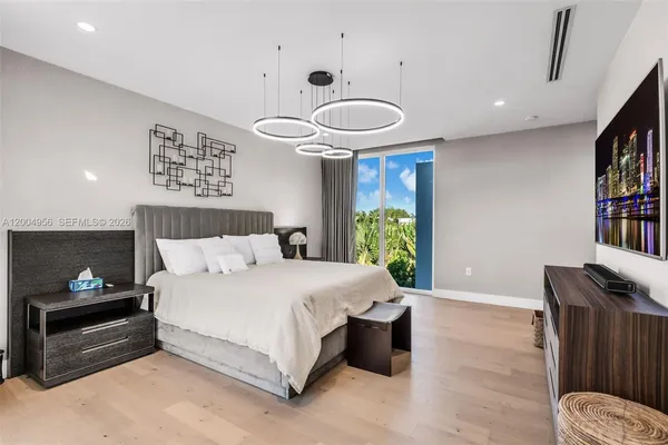 $28,900 | 285 West Mashta Drive, Key Biscayne, FL 33149
