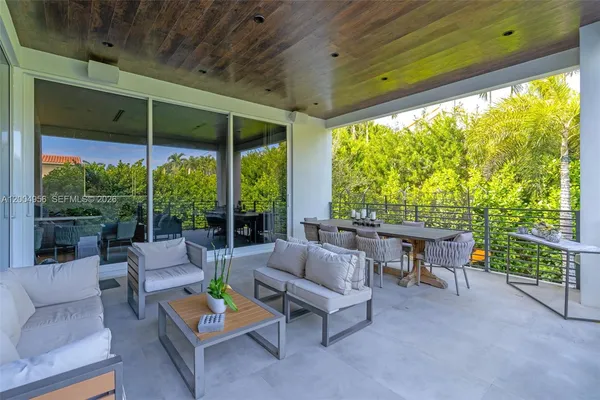 $28,900 | 285 West Mashta Drive, Key Biscayne, FL 33149