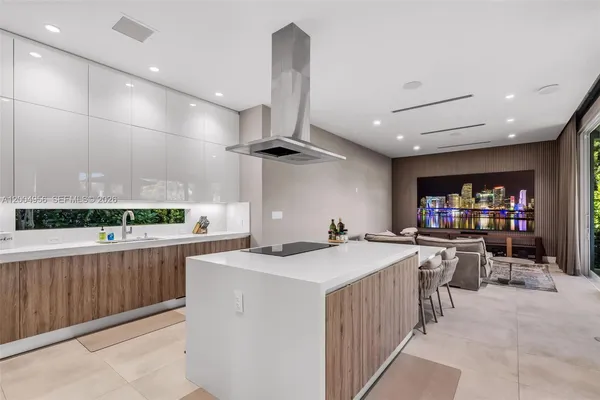 $28,900 | 285 West Mashta Drive, Key Biscayne, FL 33149