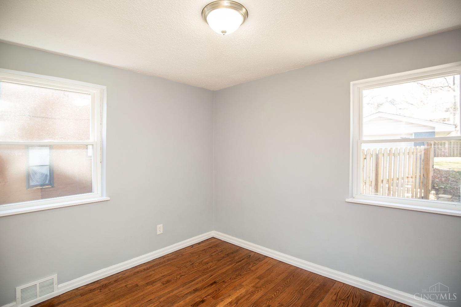 5119 Camargo Road Cincinnati, OH 45227 - Photo 19 of 34 Gallery Image 19