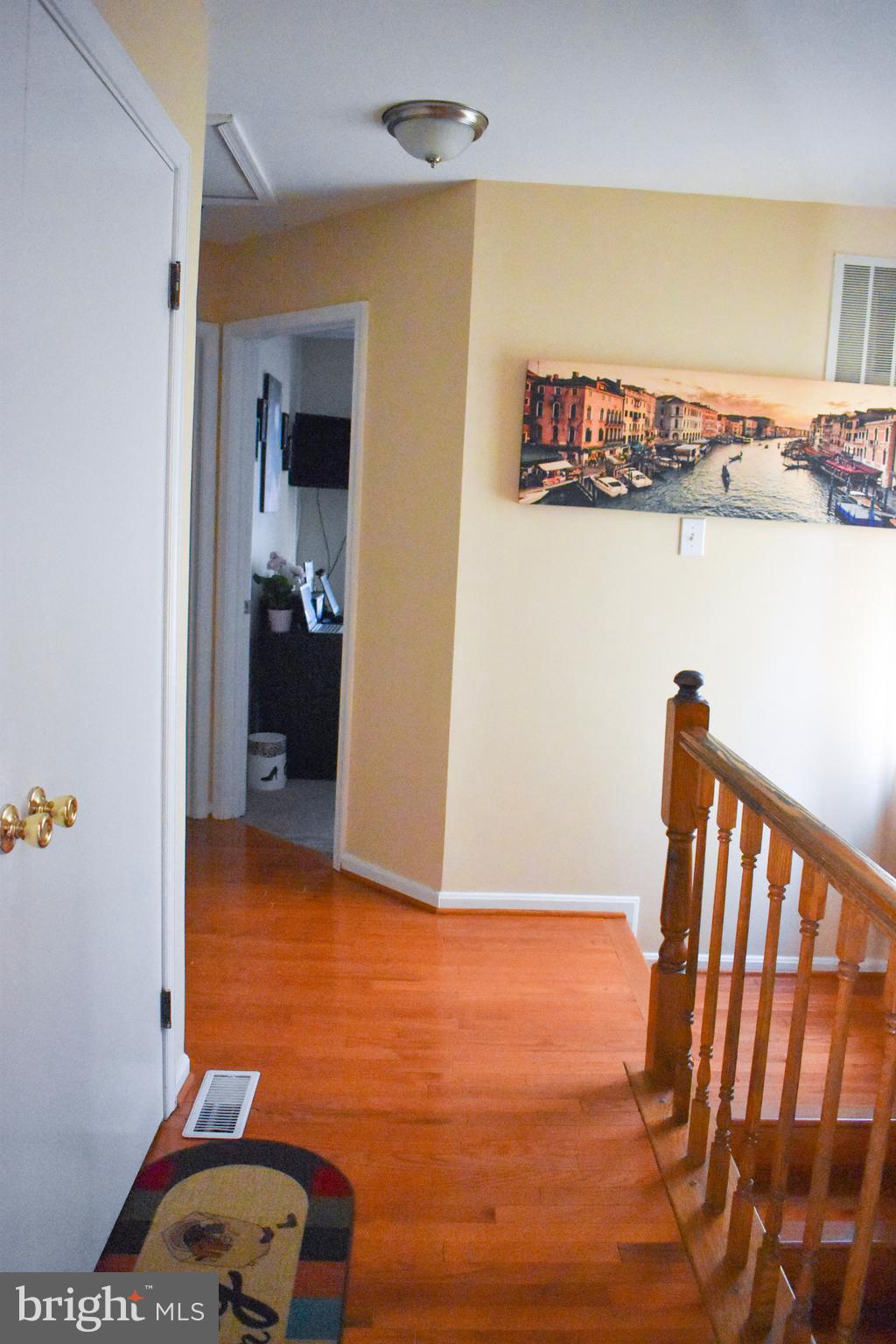 8633 Ritchboro Road District Heights, MD 20747 - Photo 10 of 29 Landing on upper level