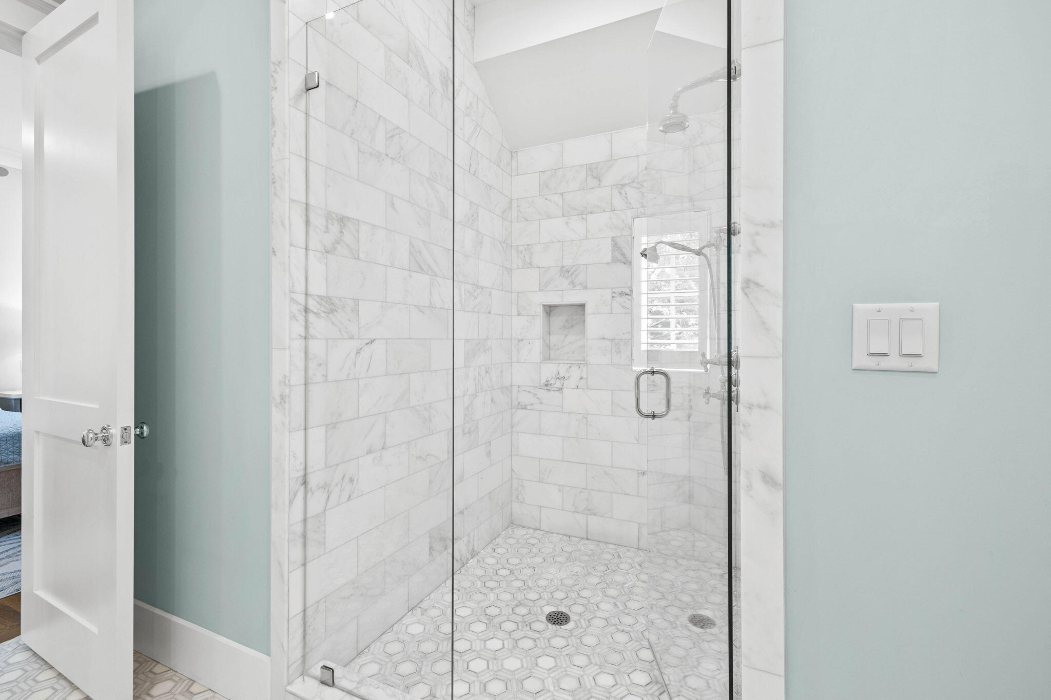 28 Honor Ln Inlet Beach Inlet Beach, FL 32461 - Photo 45 of 99 a bathroom with a shower