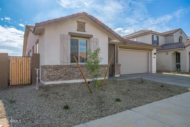 $2,600 | 14445 West Faye Way, Surprise, AZ 85387