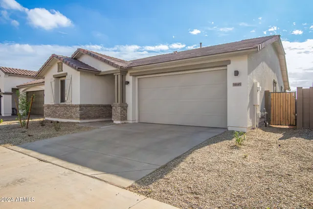 $2,600 | 14445 West Faye Way, Surprise, AZ 85387