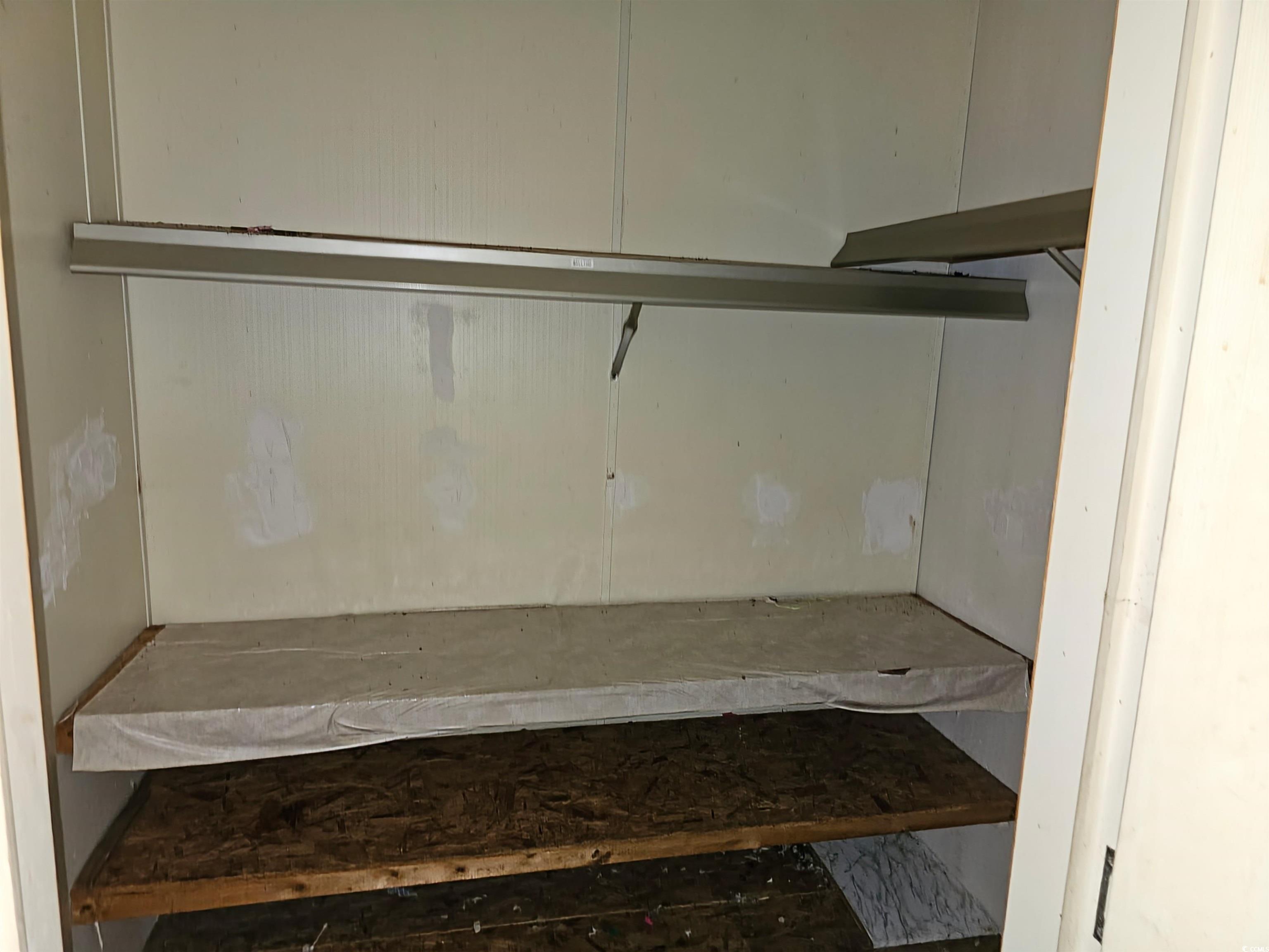 827 1/2 North Firetower Road Florence, SC 29506 - Photo 18 of 29 View of closet