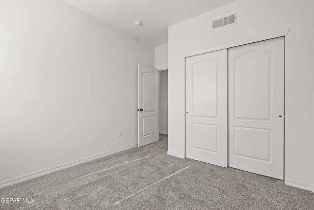 a view of back yard of the house