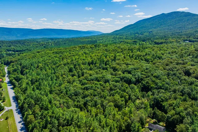 $2,300,000 | 215-221 Highway 30, Dorset, VT 05251
