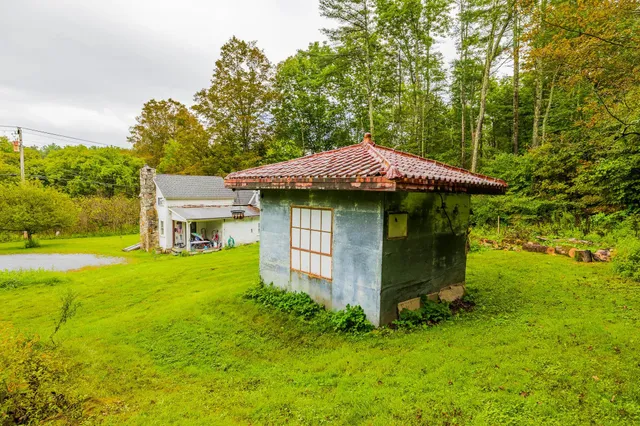 $2,300,000 | 215-221 Highway 30, Dorset, VT 05251