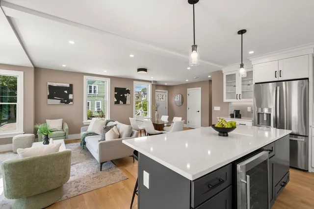 $1,199,000 | 71 Whites Avenue, Unit 71, Watertown, MA 02472