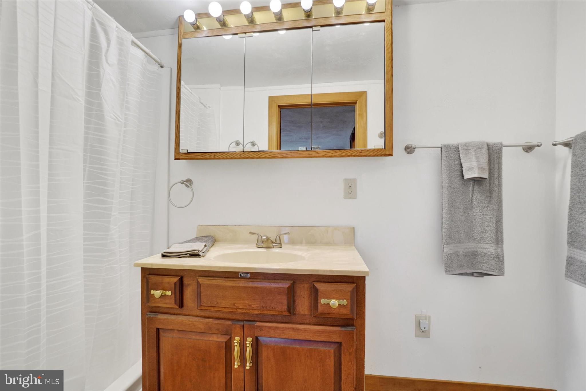 3440 Sycamore Road Dover, PA 17315 - Photo 12 of 22 Gallery Image 12