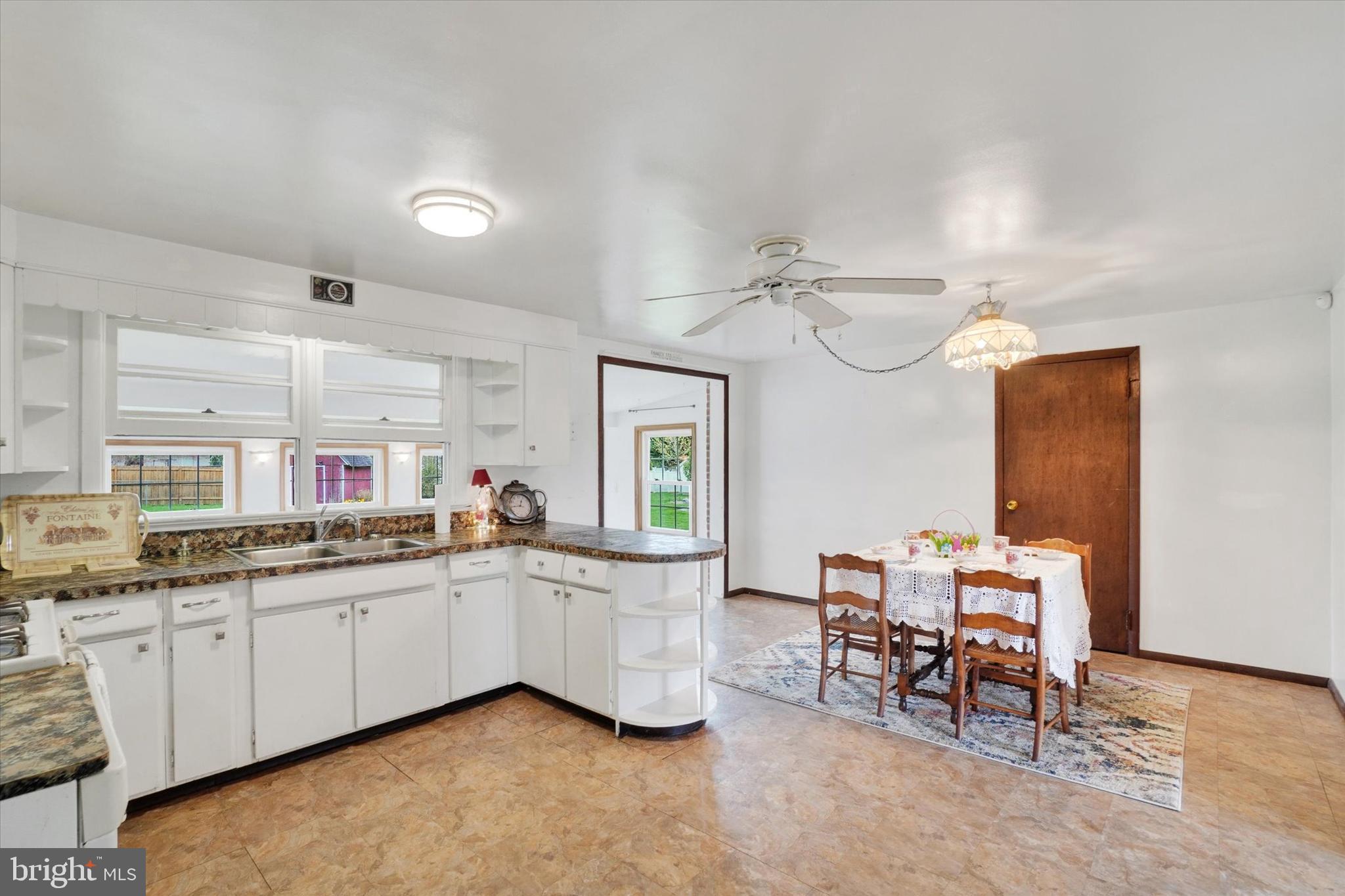3440 Sycamore Road Dover, PA 17315 - Photo 6 of 22 Gallery Image 6