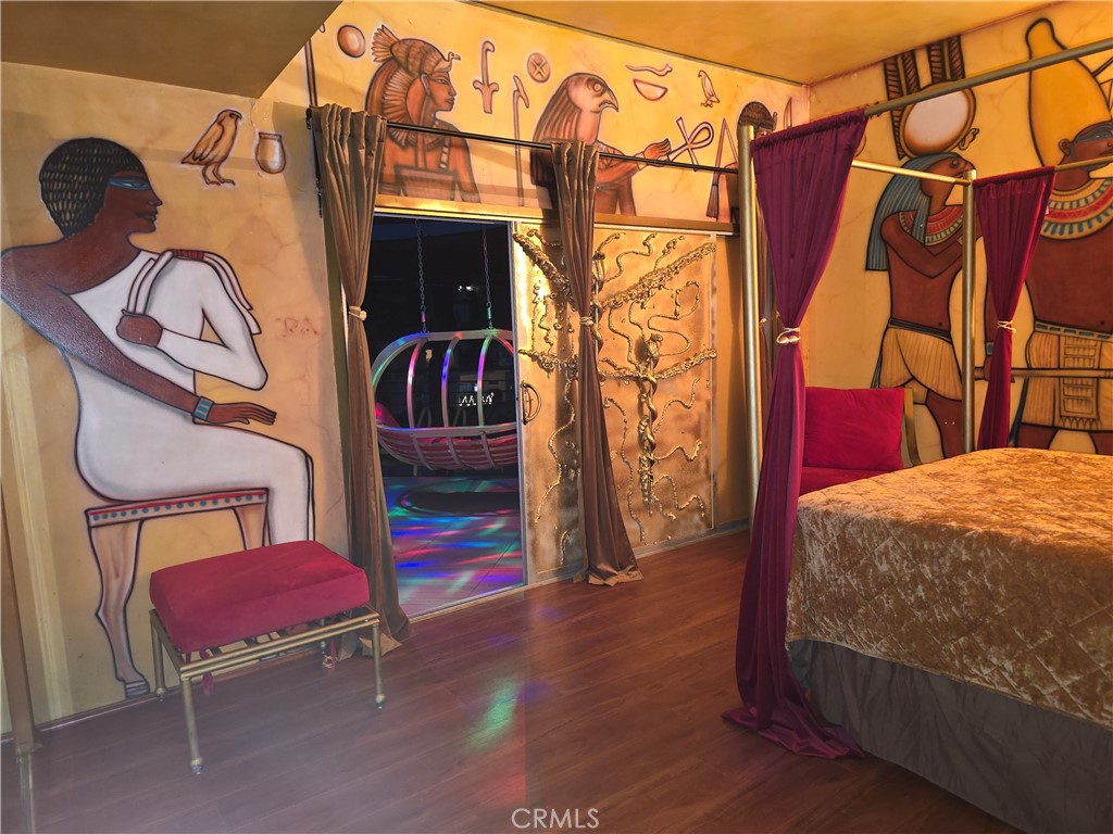 2189 B Sunset Plaza Drive Los Angeles, CA 90069 - Photo 37 of 53