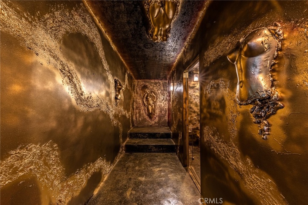 2189 B Sunset Plaza Drive Los Angeles, CA 90069 - Photo 41 of 53