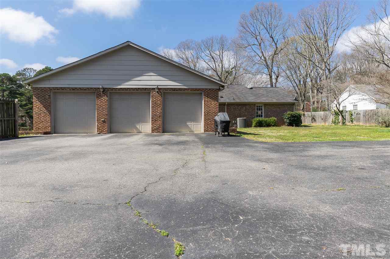 6700 Oak Ridge Drive Raleigh, NC 27612 - Photo 2 of 26