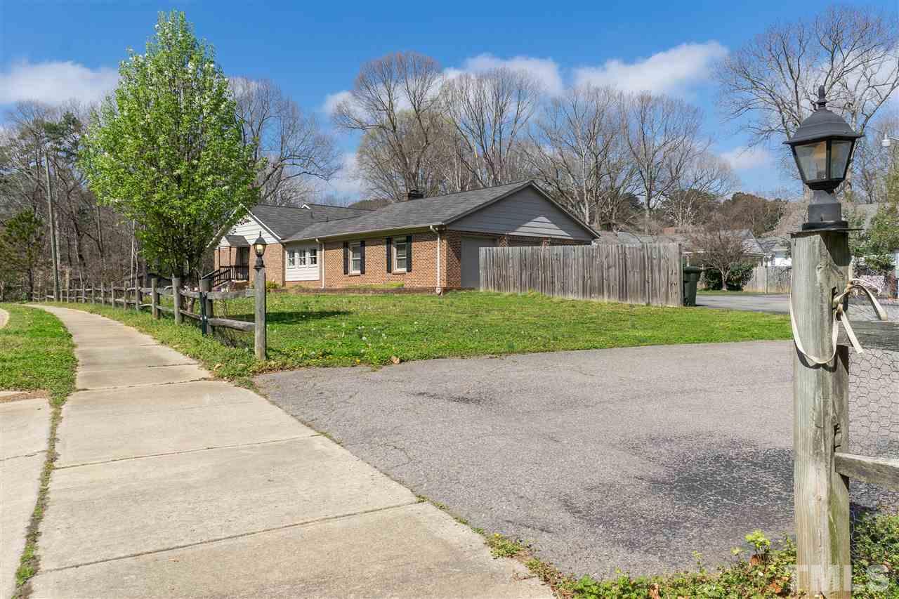 6700 Oak Ridge Drive Raleigh, NC 27612 - Photo 4 of 26