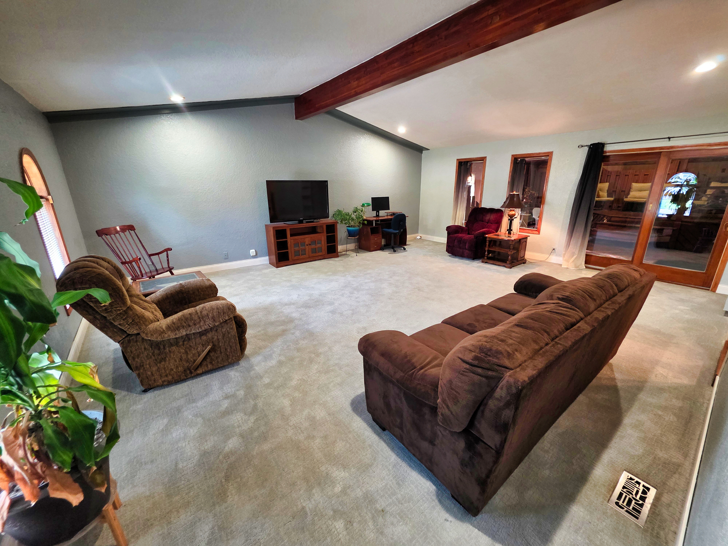 29 Stone Forge Pike Flora, IL 62839 - Photo 3 of 99