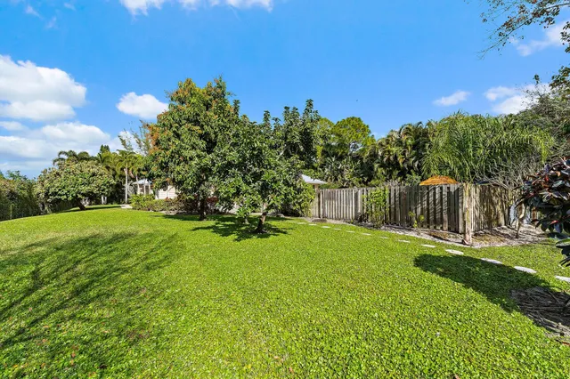 $1,050,000 | 16490 130th Avenue North, Jupiter, FL 33478