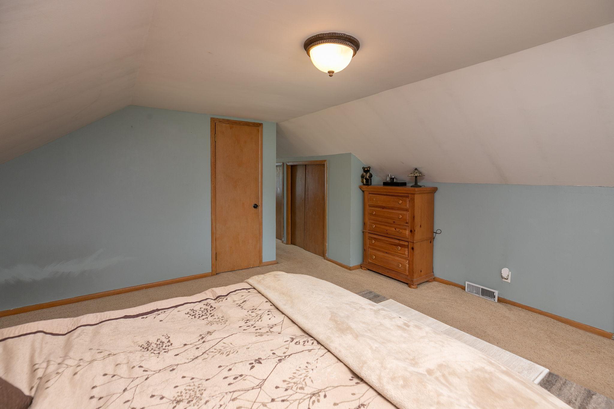 805 12th Avenue Northeast Rochester, MN 55906 - Photo 13 of 36