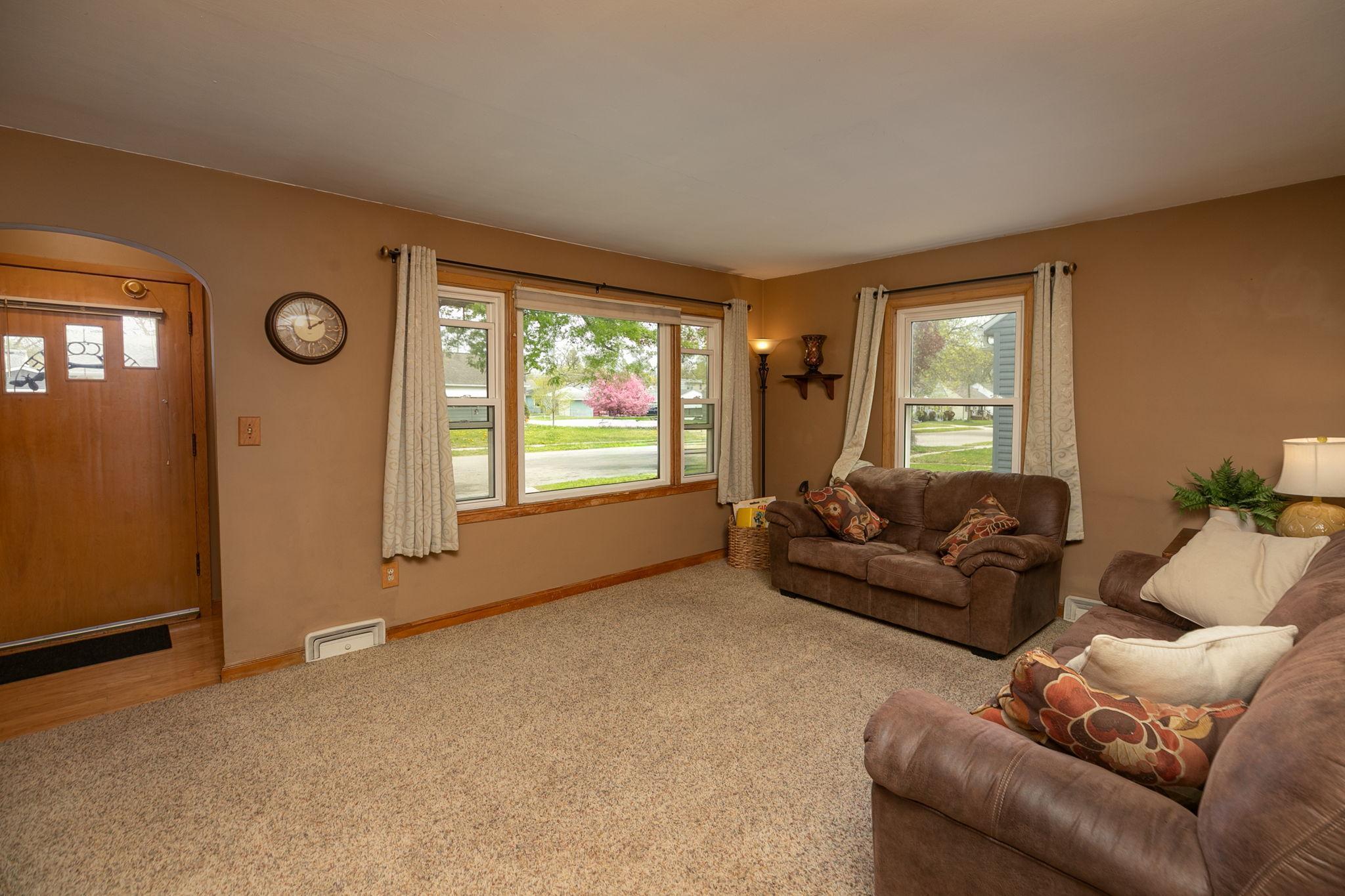 805 12th Avenue Northeast Rochester, MN 55906 - Photo 6 of 36