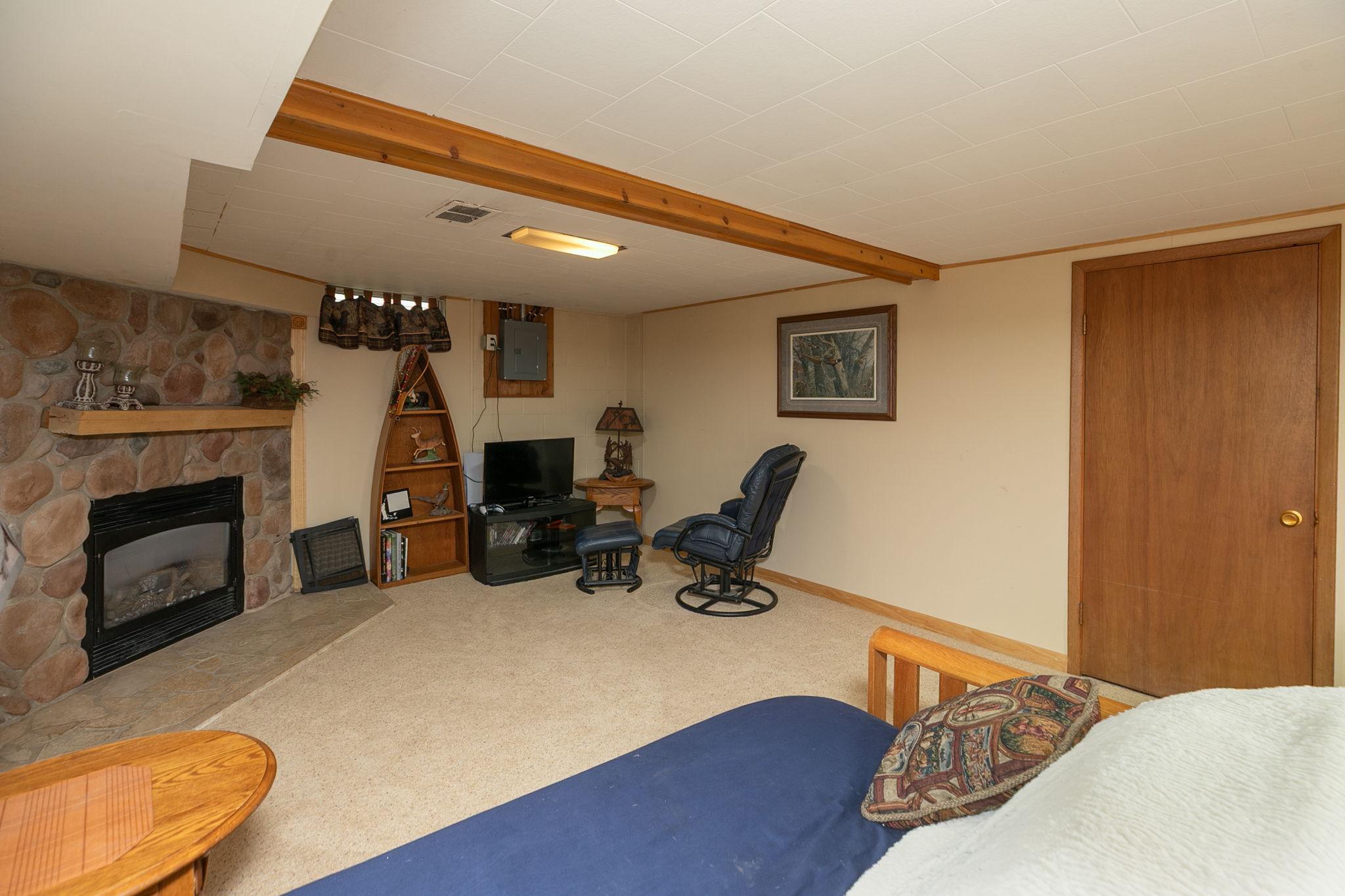 805 12th Avenue Northeast Rochester, MN 55906 - Photo 9 of 36