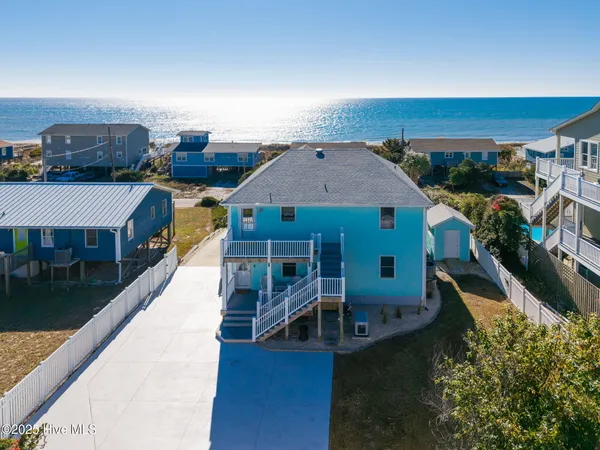 $2,400,000 | 1606 Ocean Drive, Emerald Isle, NC 28594