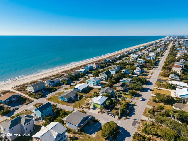 $2,400,000 | 1606 Ocean Drive, Emerald Isle, NC 28594